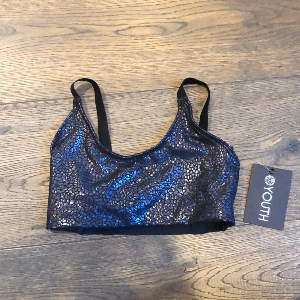 Girls sports bra size medium 7-10